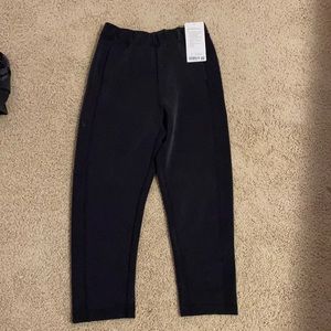 Brand new with tags lululemon WITH EASE MR 7/8 Pant!